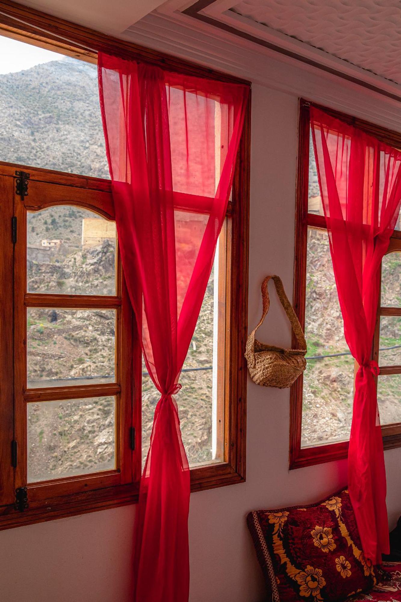 Amazigh Family Riad イムリル エクステリア 写真