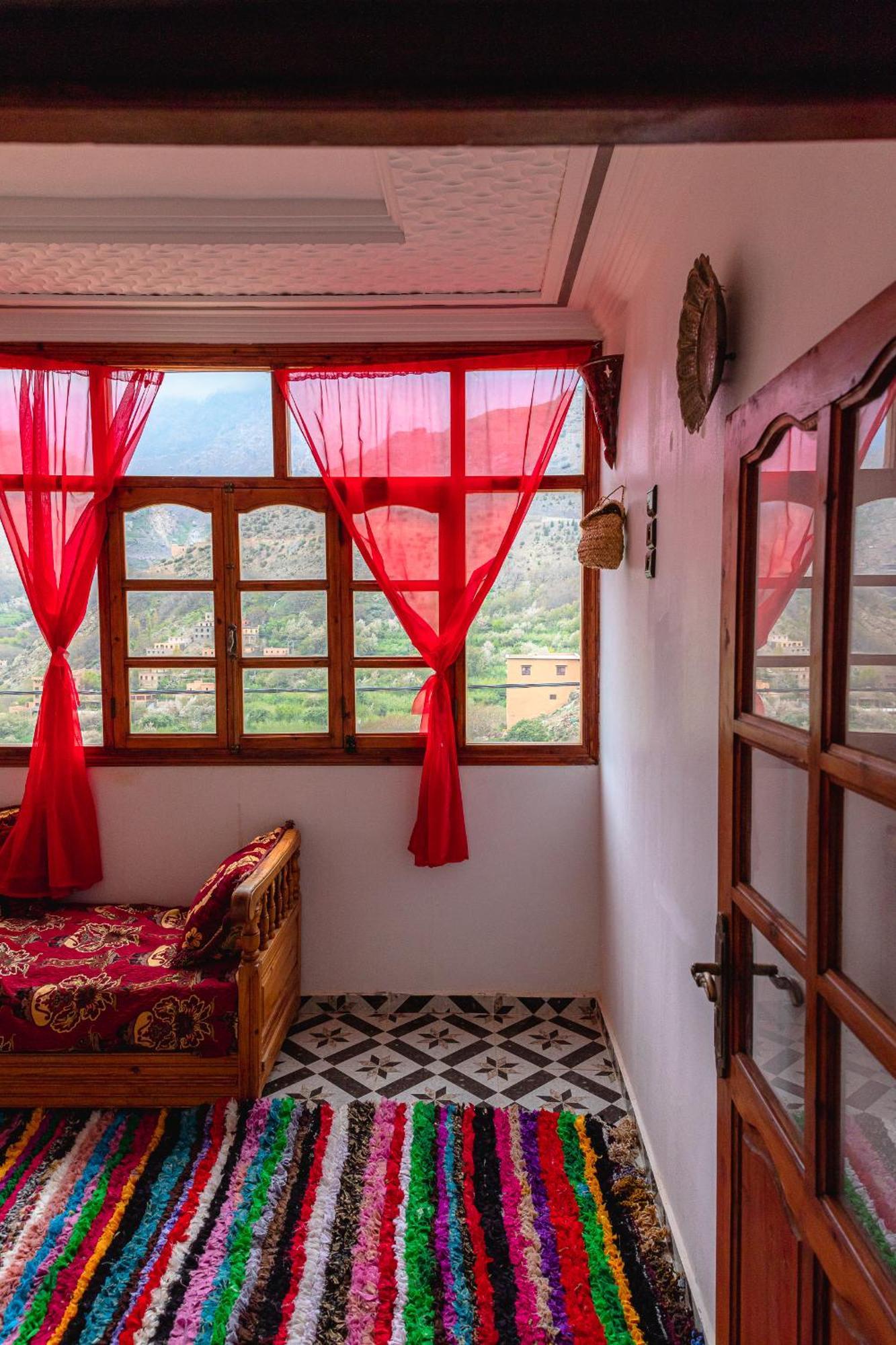 Amazigh Family Riad イムリル エクステリア 写真