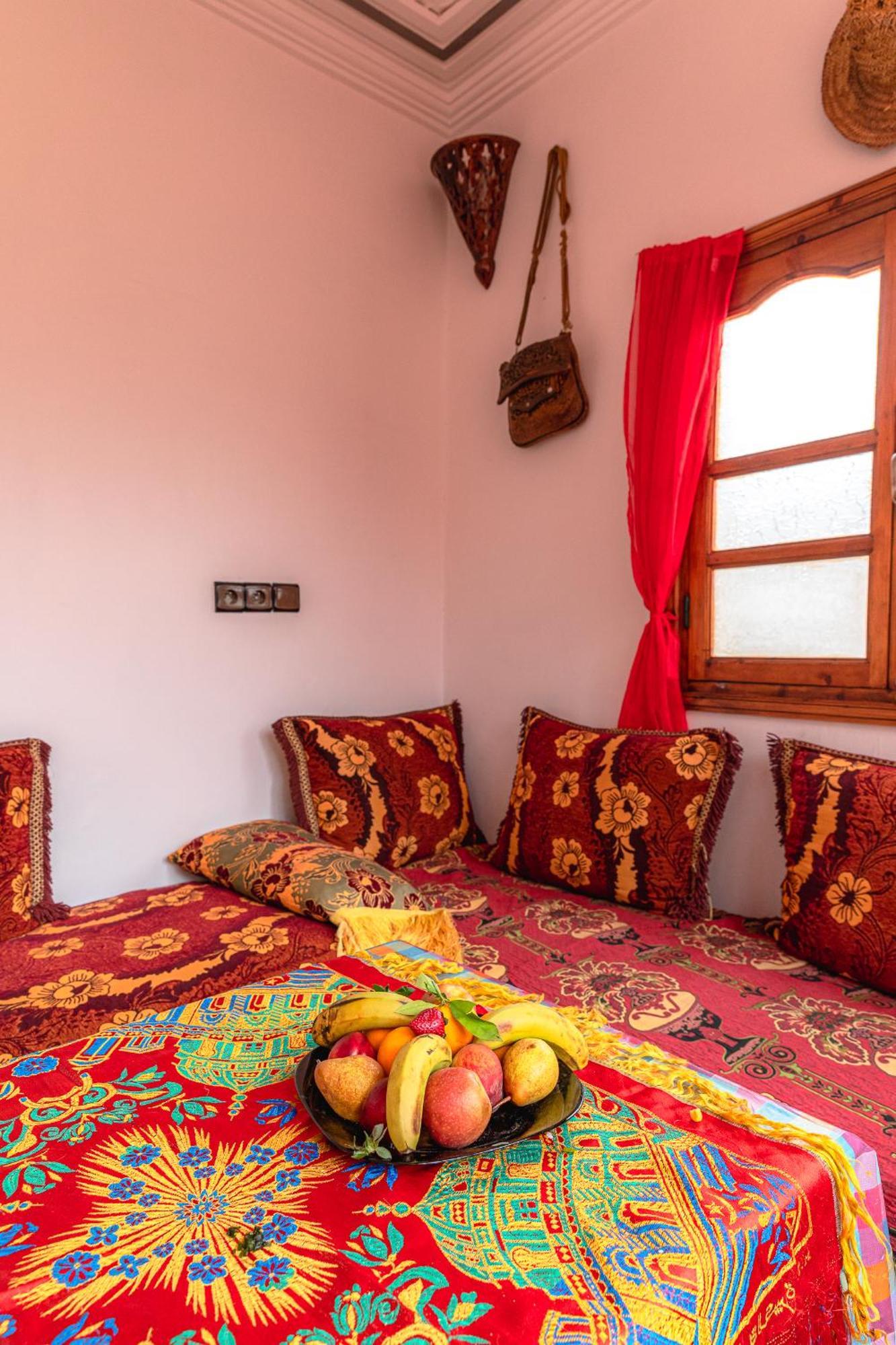 Amazigh Family Riad イムリル エクステリア 写真
