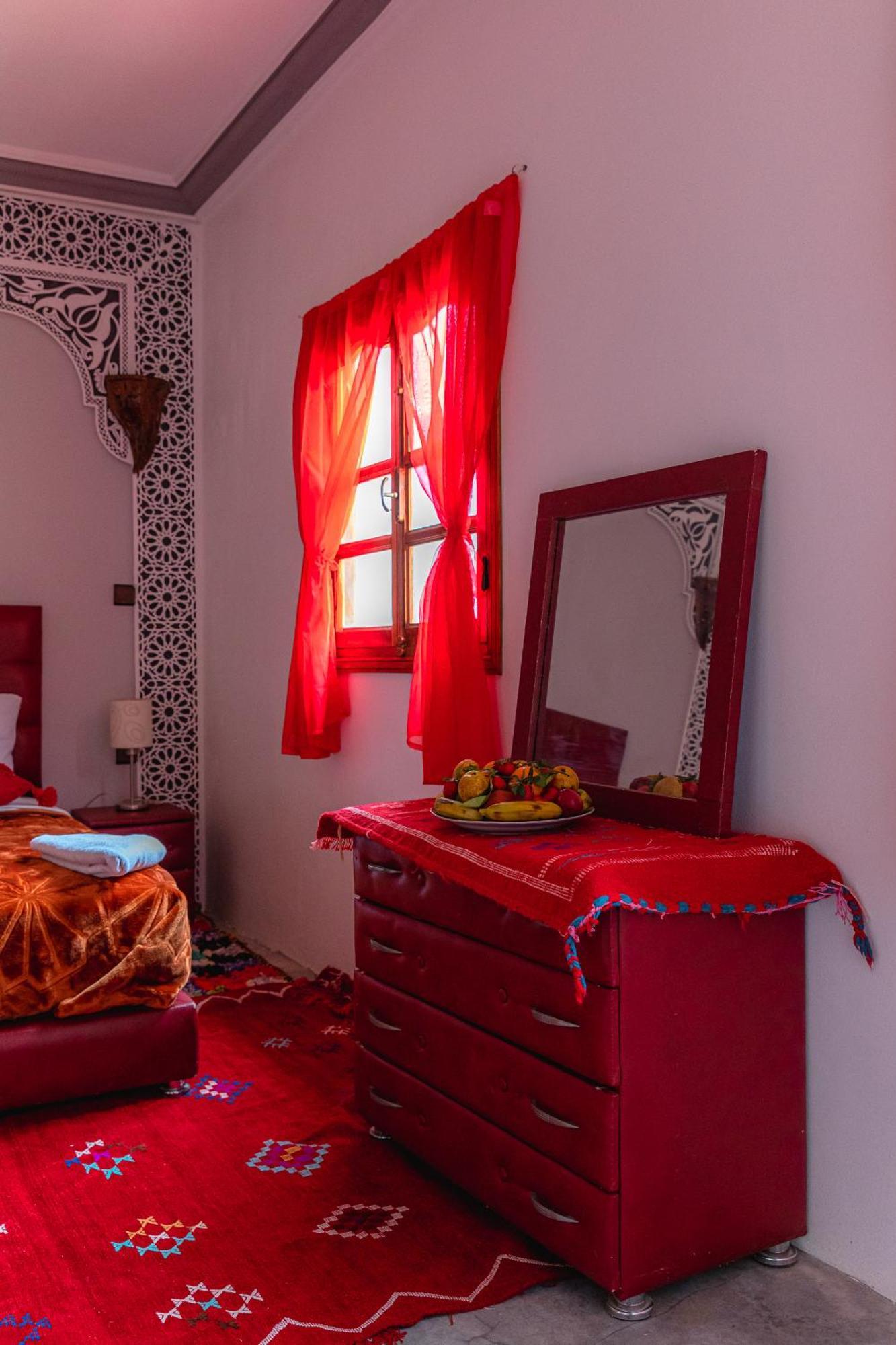 Amazigh Family Riad イムリル エクステリア 写真