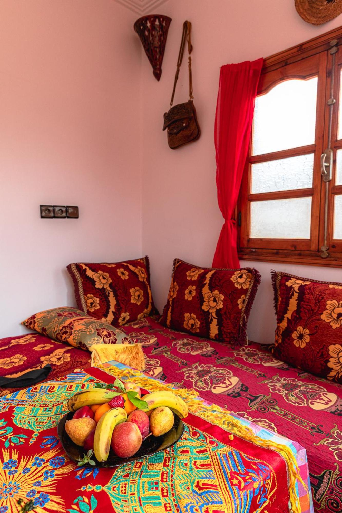 Amazigh Family Riad イムリル エクステリア 写真